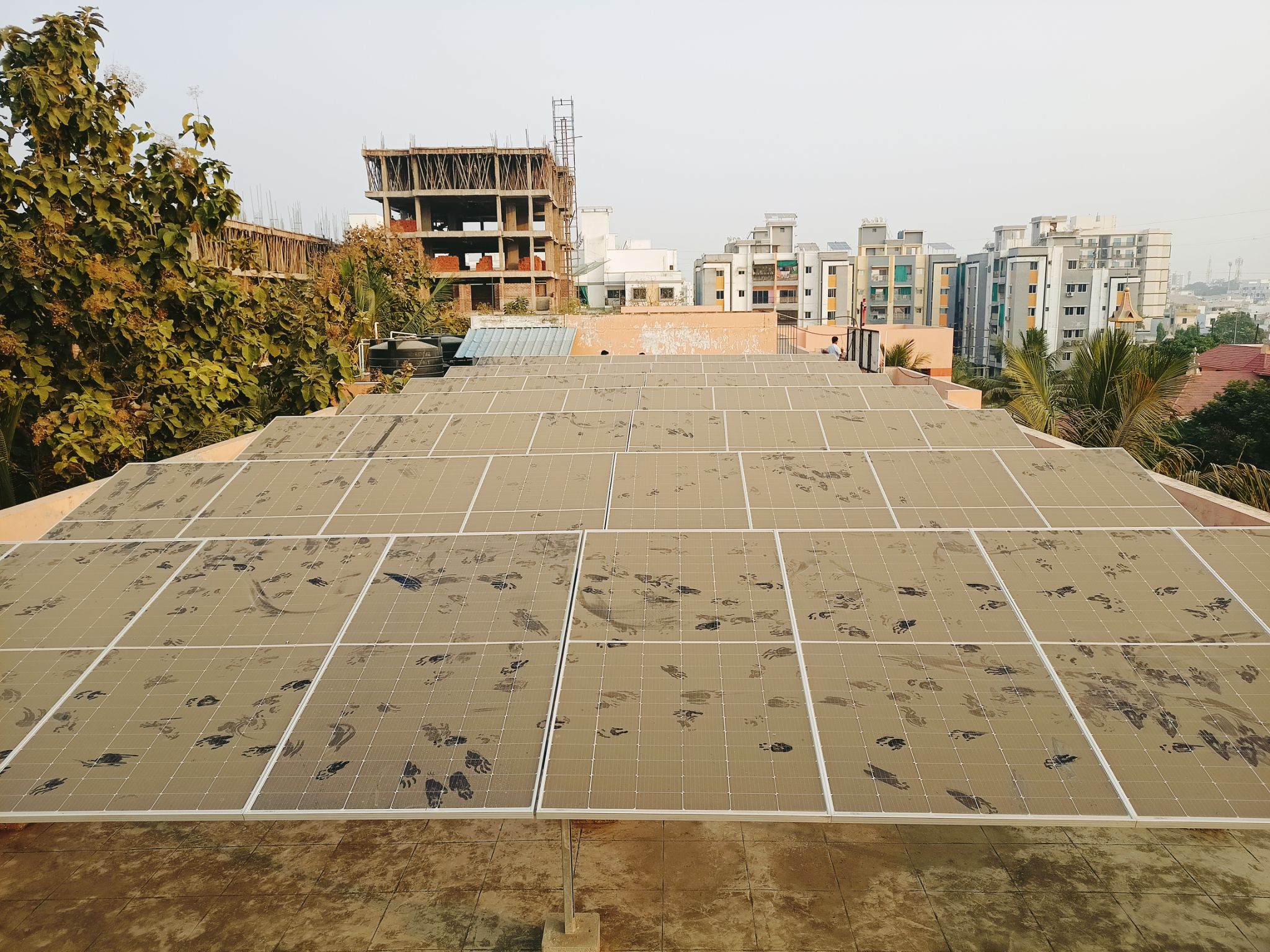 Commercial Building Solar Panel Cleaning